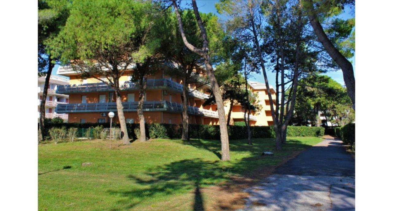 Condominio Atollo Bibione Bagian luar foto