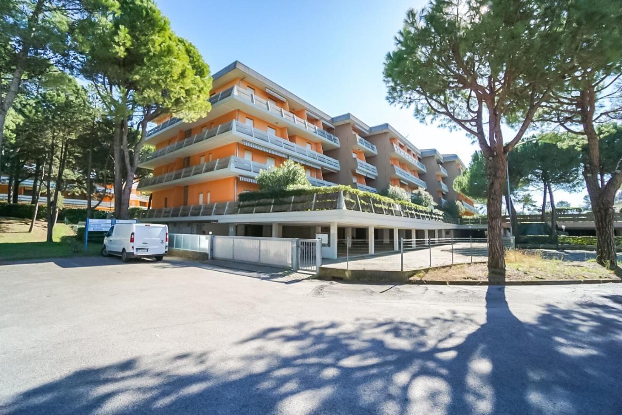 Condominio Atollo Bibione Bagian luar foto